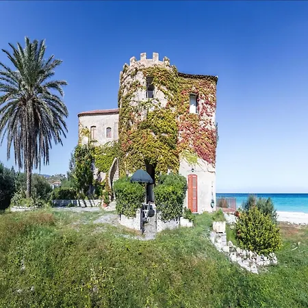 Historical In Calabria With Colourful Garden Santa Caterina dello Ionio