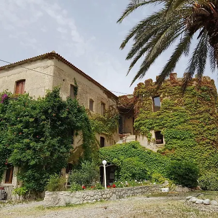 Historical In Calabria With Colourful Garden *